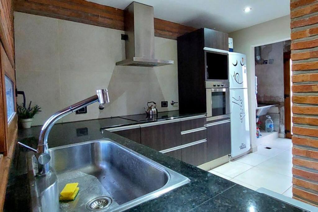 Casa Amplia En Ubicacion Tranquila De La Ciudad Apartment